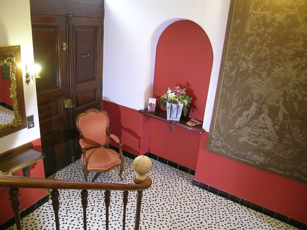 Cit'Hotel Sphinx - Hotel Монтелимар Экстерьер фото